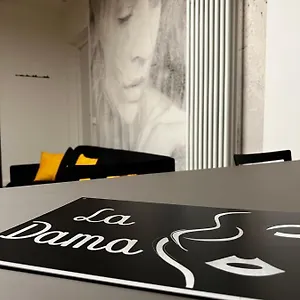 La Dama , Poggio Murella Italia