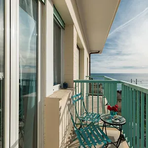 Casa Acqua Marina - 1 Min From The Sea, Wi-fi & Air Conditioning, Sea View Balcony , Bordighera Italia